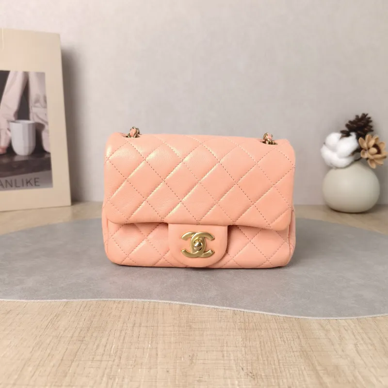 Chanel Crossbody Bag Pink Lambskin One Size 17 × 8 × 13.5 cm