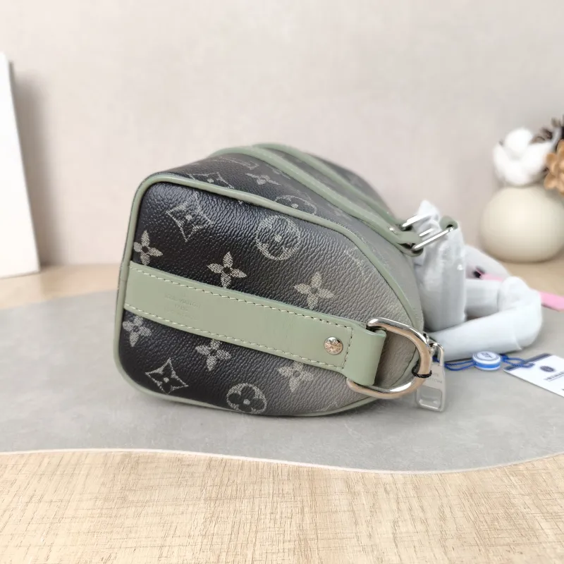Louis Vuitton Crossbody Bag Keepall 25 PVC Medium 25 × 11 × 15 cm — detail view 11 of 11