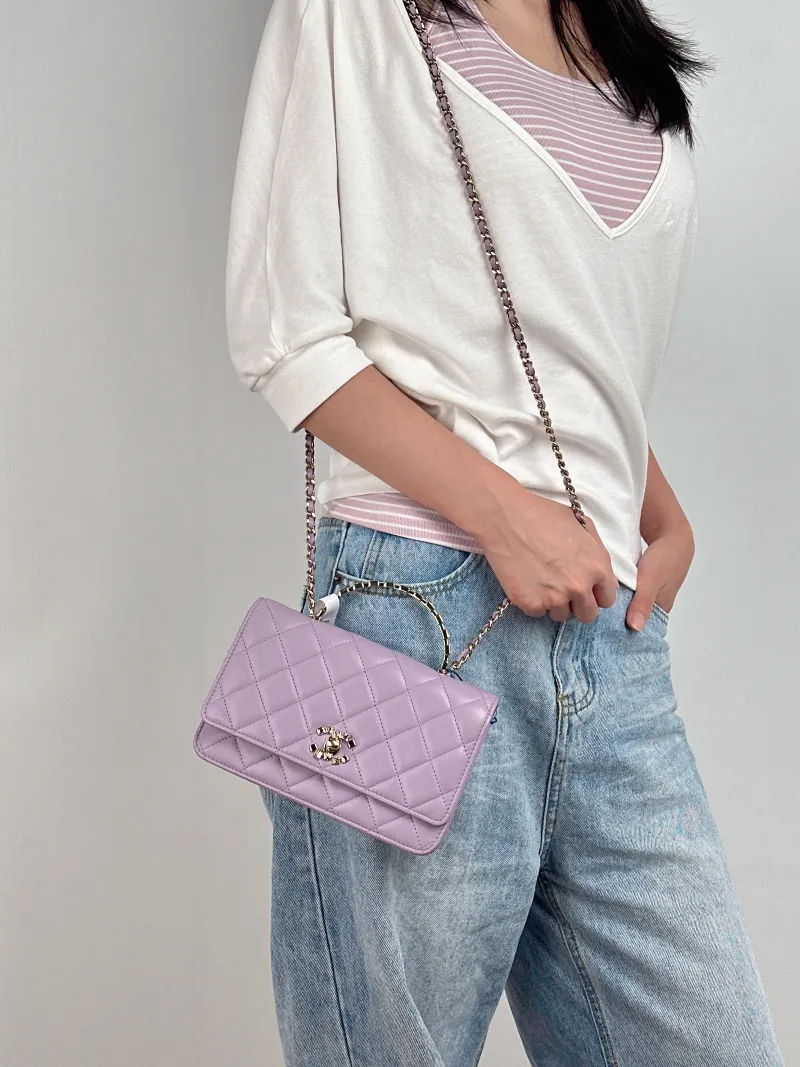 Chanel Crossbody Bag woc Lambskin One Size19 × 4 × 12.5 cm — on-model view 2 of 3