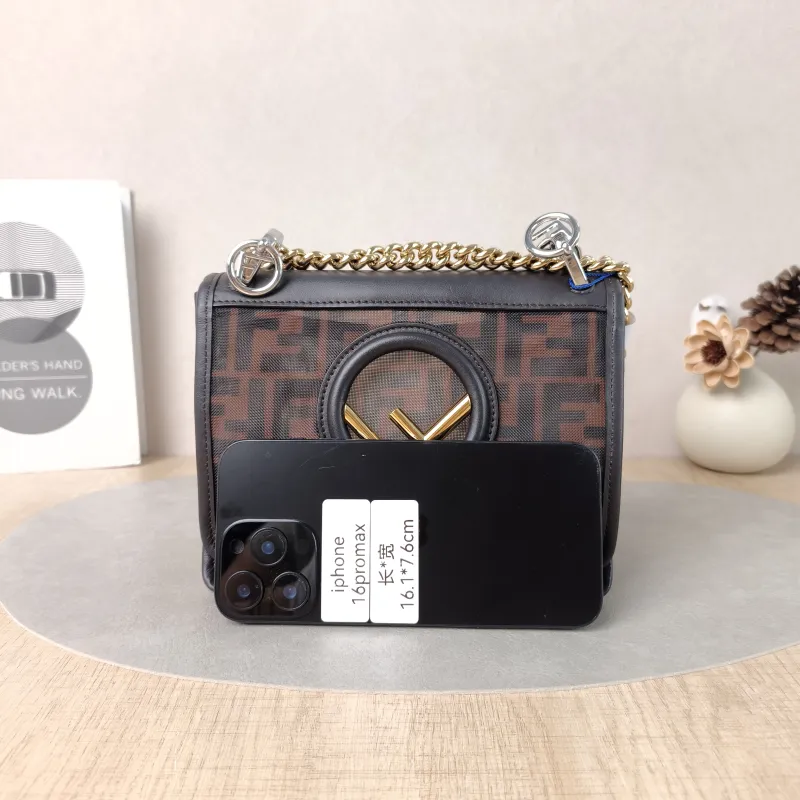FENDI Shoulder Bag Kan IS houlder Bag Brown Calfskin One Size19 × 9 × 15.5 cm — cover view 2 of 6
