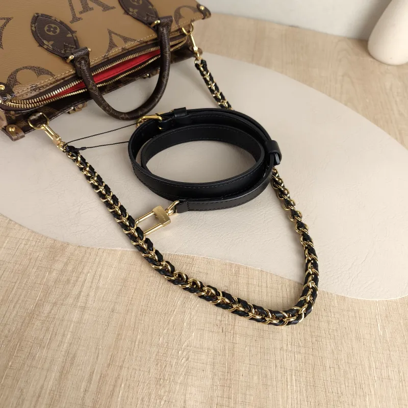 Louis Vuitton Crossbody Bag Onthego East West Two Straps Monogram PVC Small 25 × 10 × 13 cm — detail view 6 of 10