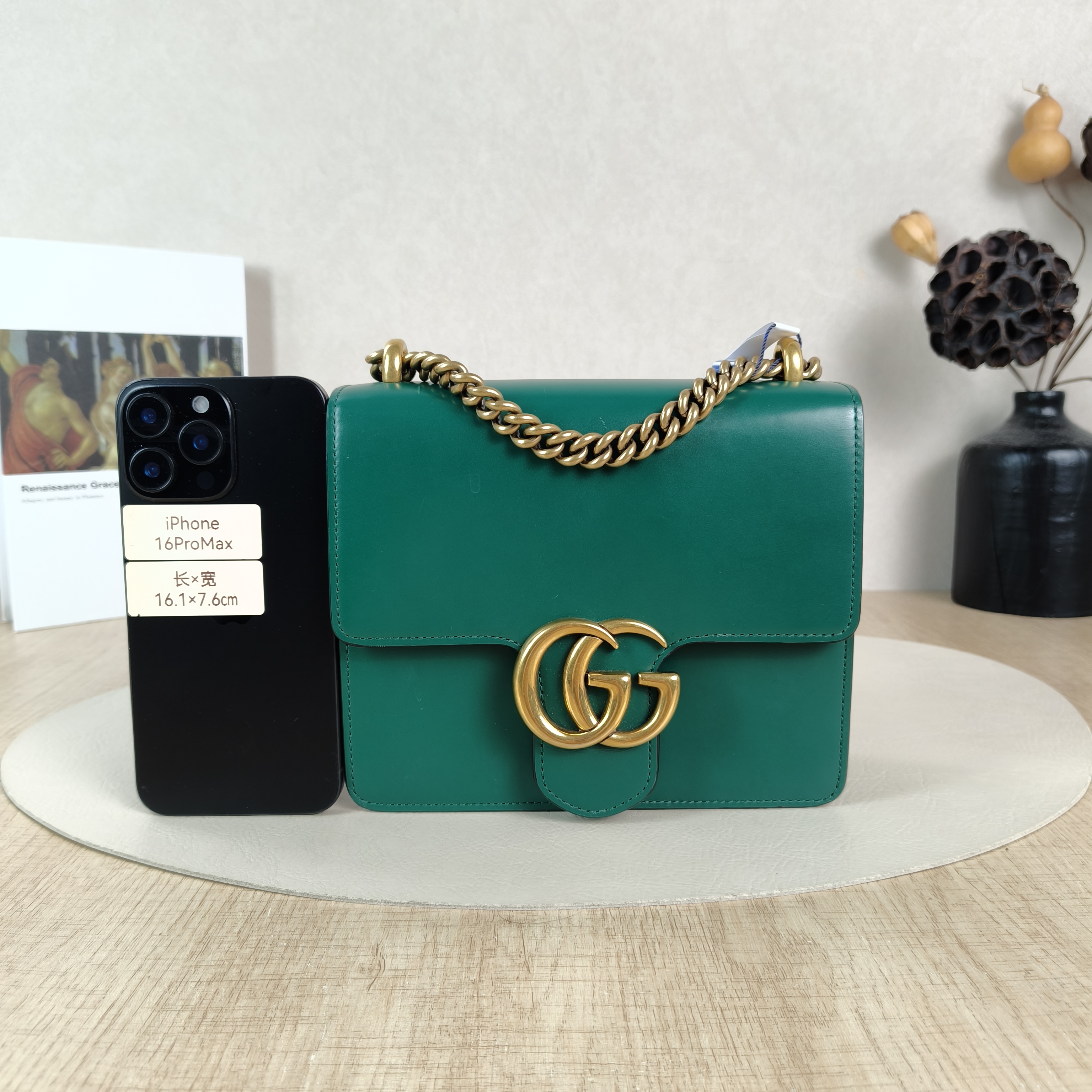 GUCCI Crossbody Bag Marmont Collection Crossbody Bag Green Calfskin One Size19 × 6 × 16 cm — cover view 2 of 5