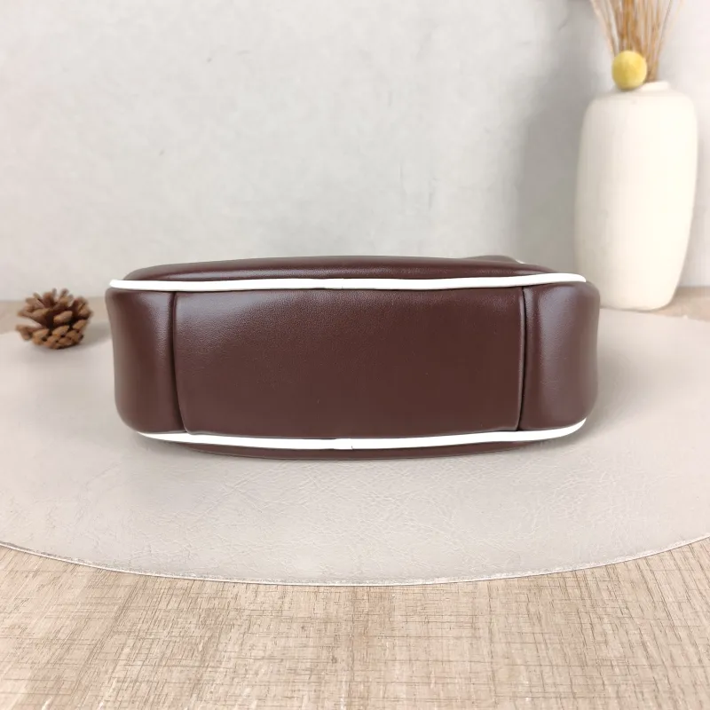 Miumiu Shoulder Bag Wander Hobo Calfskin Small 20 × 6 × 17 cm — cover view 4 of 5
