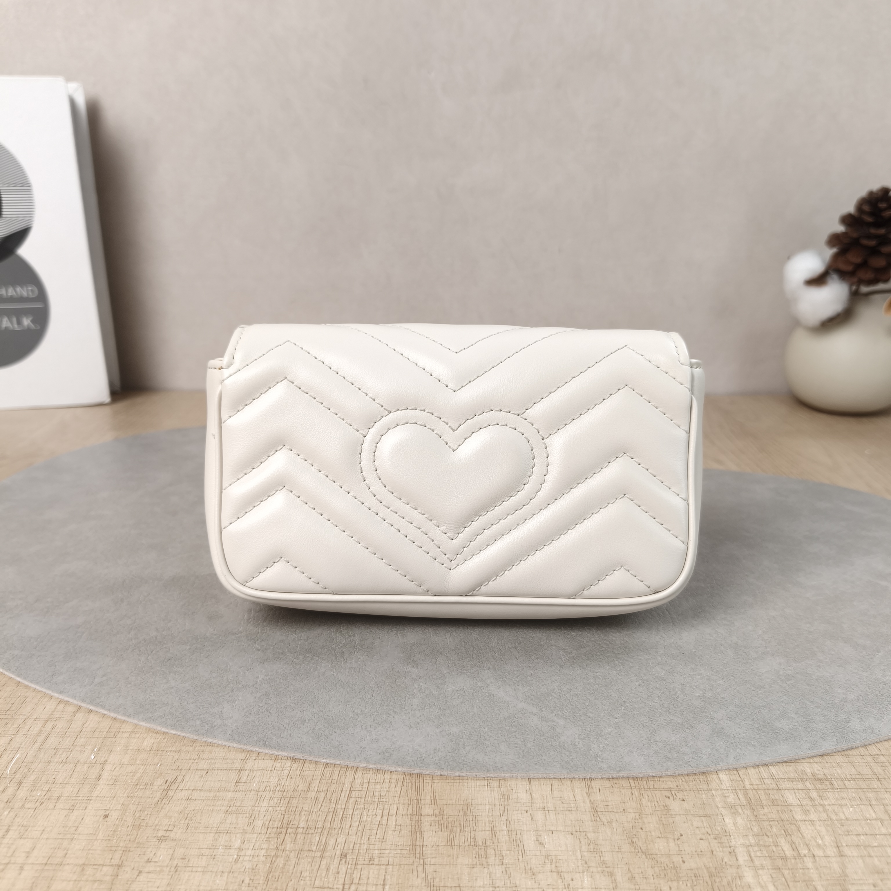 GUCCI Crossbody Bag GG Marmont Mini Marmont Mini White Calfskinmini16.5 × 4.5 × 9.5 cm — cover view 6 of 6