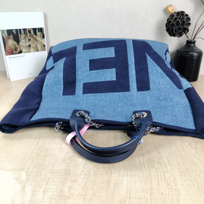 Chanel Shoulder Bag Blue Woven 37 × 14 × 35 cm 25 — detail view 5 of 12