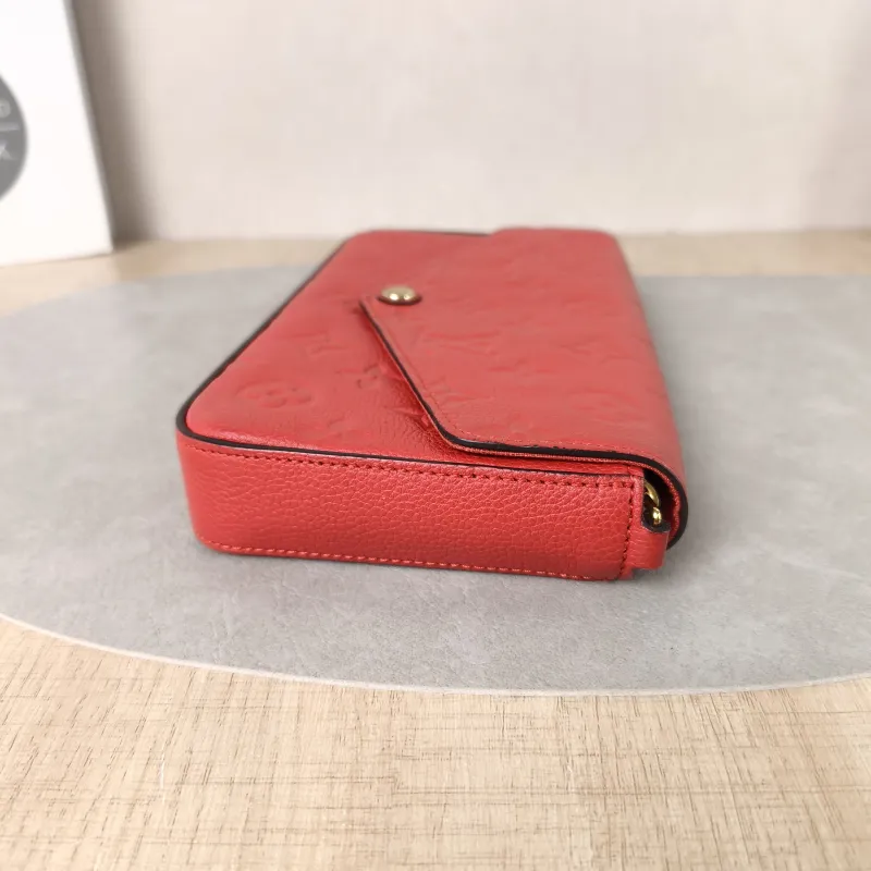 Louis Vuitton Crossbody Bag Pochette Félicie Red Calfskin Small21 × 3 × 12 cm — detail view 12 of 13