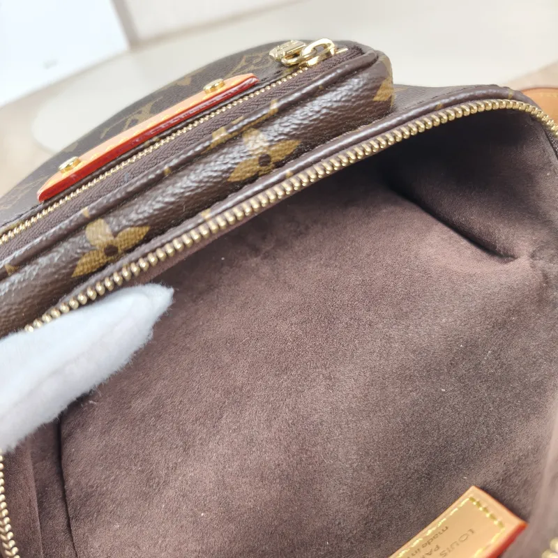 Louis Vuitton Crossbody Bag Bumbag Belt Bag Monogram PVC Mini 17 × 9.5 × 12 cm — detail view 10 of 10