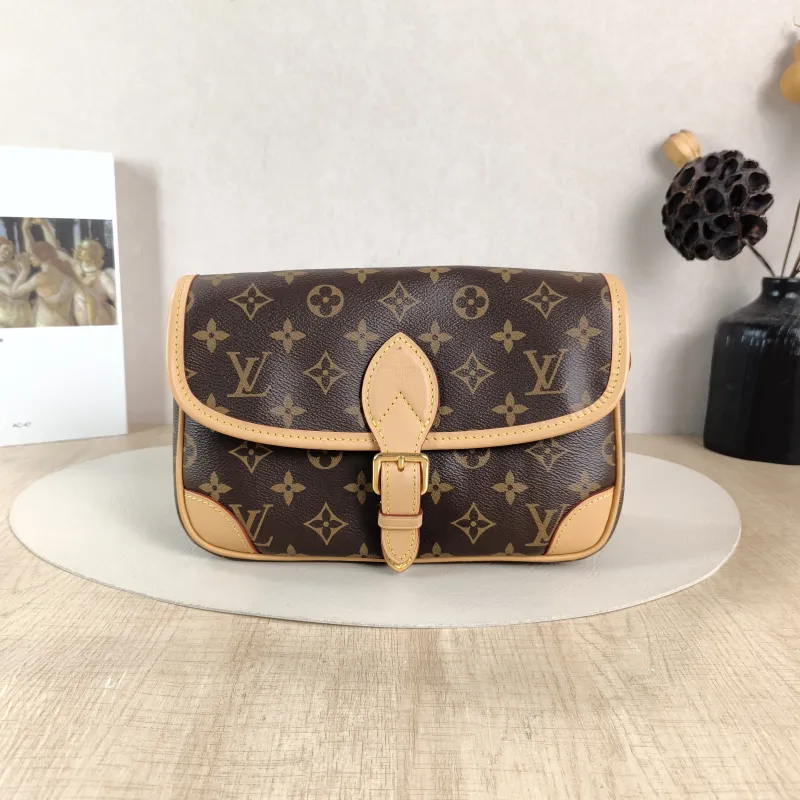 Louis Vuitton Crossbody Bag Diane Baguette Bag Shoulder Strap PVC Small 24 × 9 × 15 cm