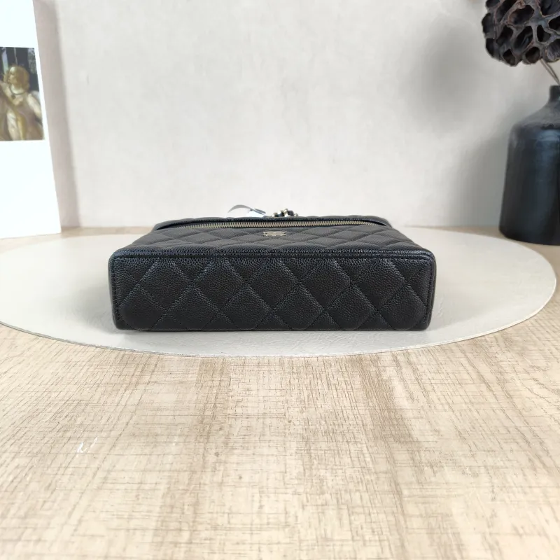 Chanel Crossbody Baglp Box Bag Top Handle Crossbody Bag Black Grained Calfskin 19.5 × 5 × 17 cm — cover view 2 of 6