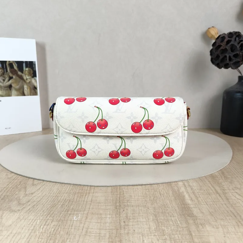 Louis Vuitton Crossbody Bag IVY White · PVC Small 23.5 × 4.3 × 12 cm Conditioned