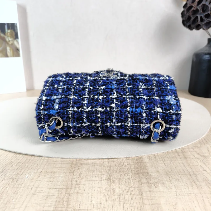 Chanel Crossbody Bag Classic Flap Large Mini CF Mini Blue mini 20 × 6 × 12 cm — detail view 2 of 13