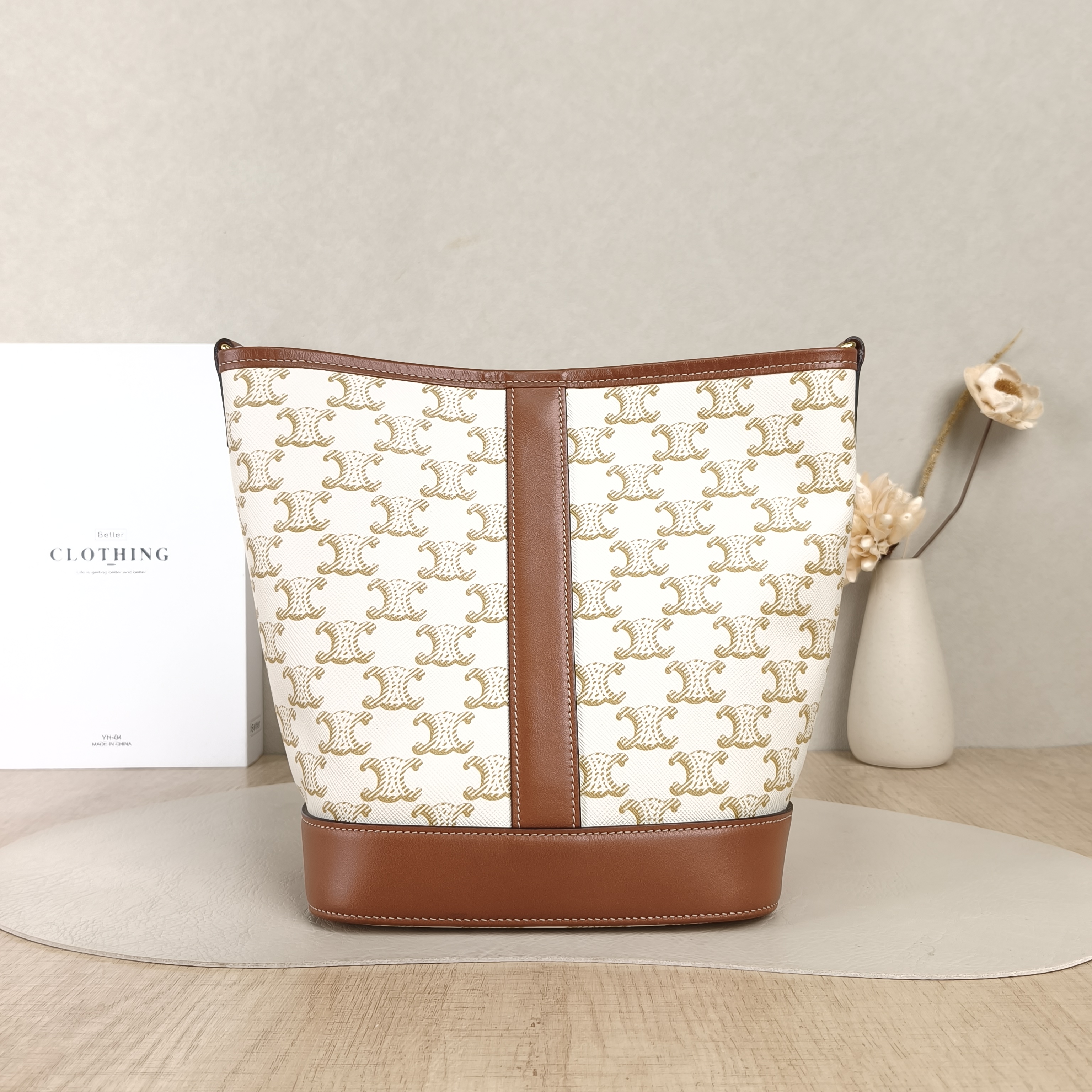 CELINE Crossbody Bag Triomphe Bucket Bag White PVC Small22 × 13 × 26 cm — cover view 3 of 5