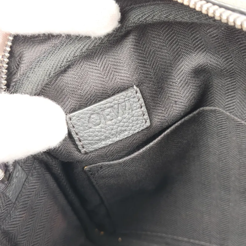 LOEWE Crossbody Bag Military Messenger Messenger Bag Grey Calfskin 25 × 9 × 18 cm — detail view 10 of 12