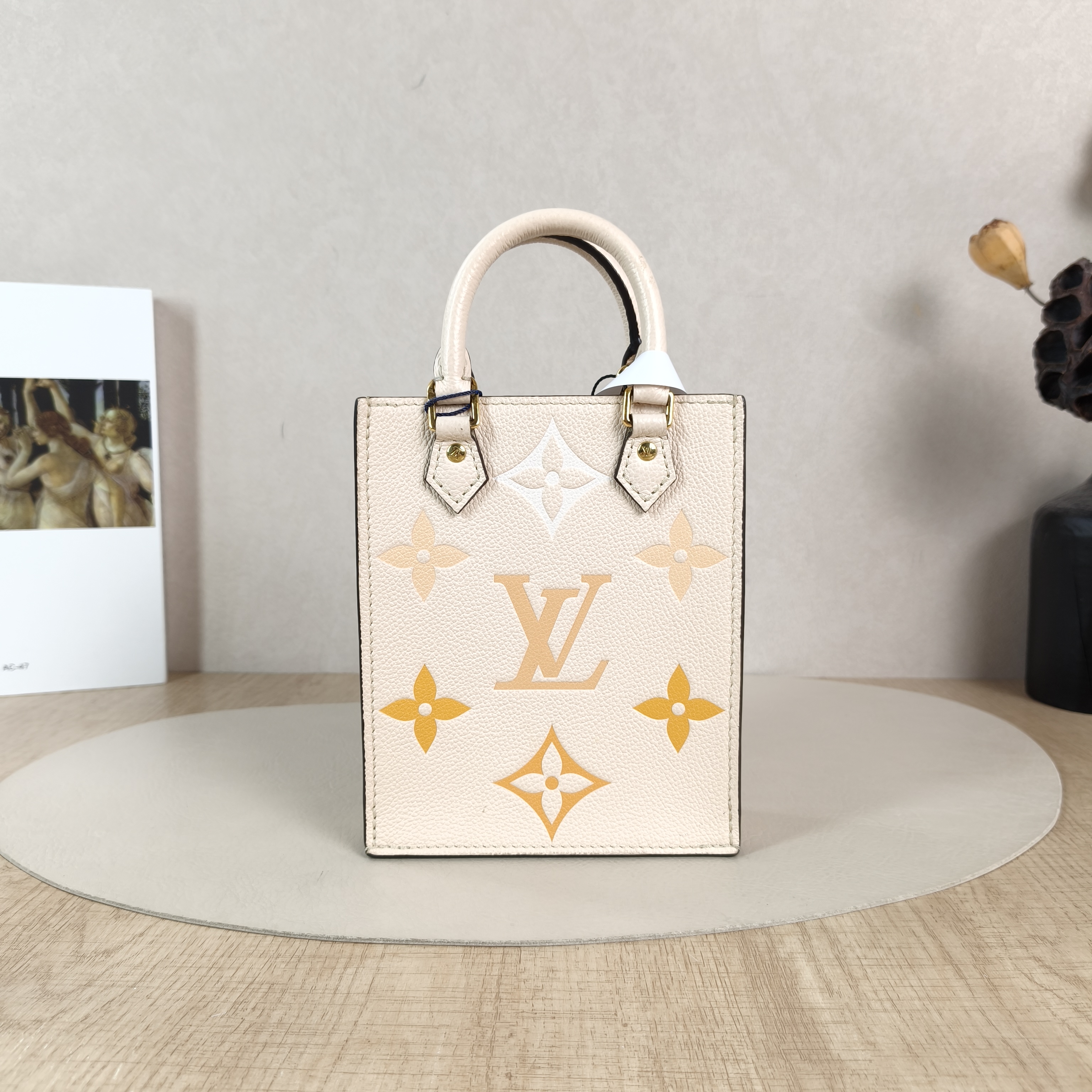 Louis Vuitton Crossbody Bag PETIT SAC PLAT Mini White · Calfskinmini14 × 5 × 17 cm