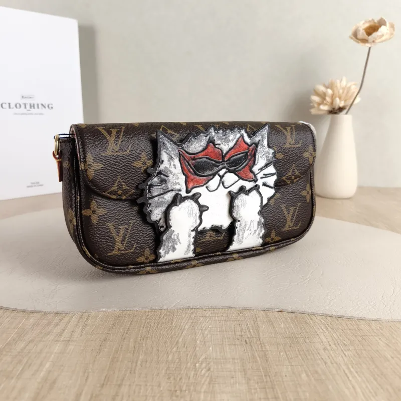 Louis Vuitton Crossbody Bag IVY Monogram PVC Small 23.5 × 4.3 × 12 cm — cover view 2 of 6
