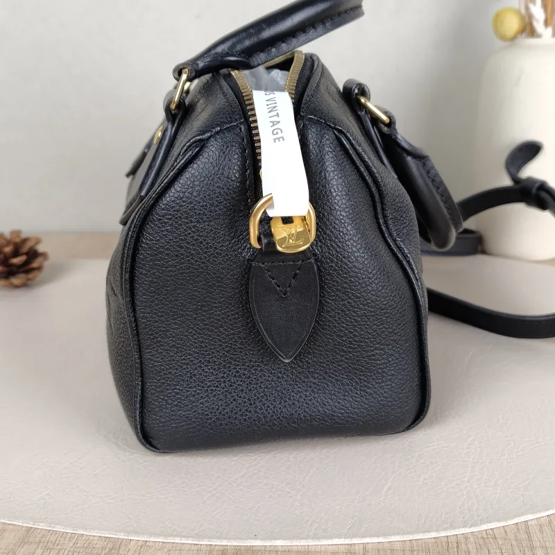 Louis Vuitton Crossbody Bag Speedy20Black Empreinte Embossed Calfskin Small20.5 × 12 × 13.5 cm — detail view 11 of 12