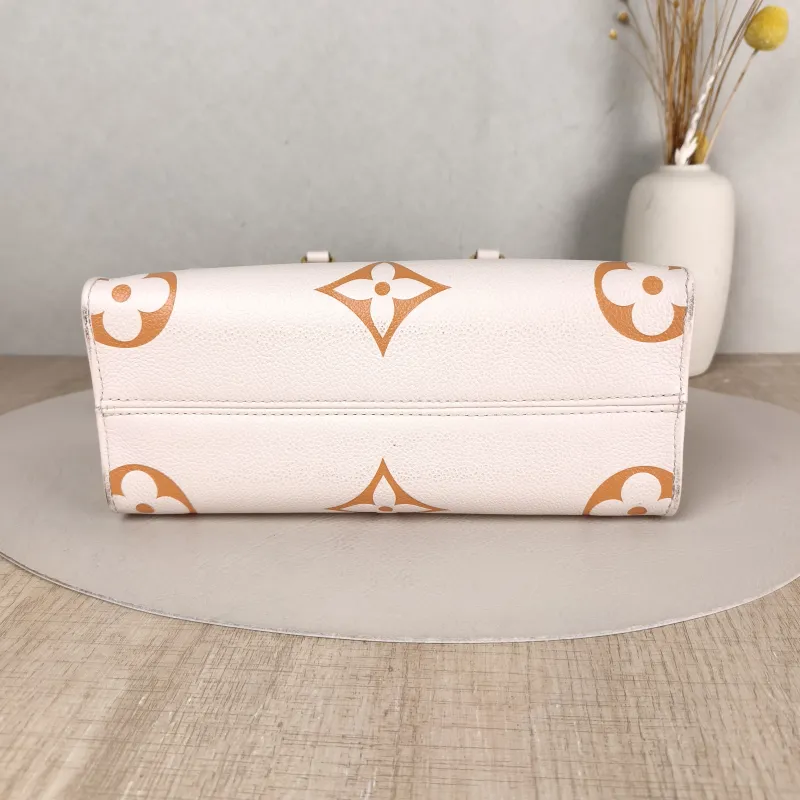 Louis Vuitton Shoulder Bag Onthego Beige Empreinte Embossed Calfskin Small 25 × 11.5 × 19 cm — cover view 4 of 5