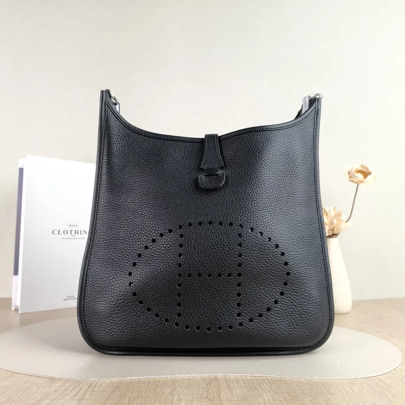 Hermès Crossbody Bag Evelyne 29 29 Black Taurillon Clemence TC Calfskin Small 29 × 8 × 30 cm B