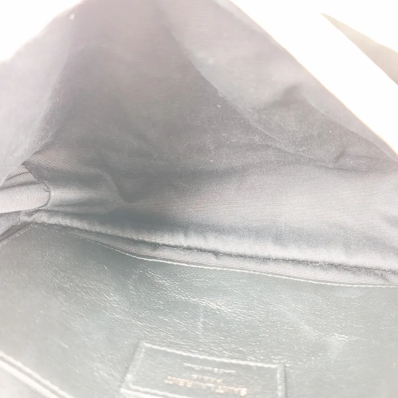 SAINT LAURENT Crossbody Bag Niki D Calfskin Small 21 × 7.5 × 16 cm — detail view 9 of 12