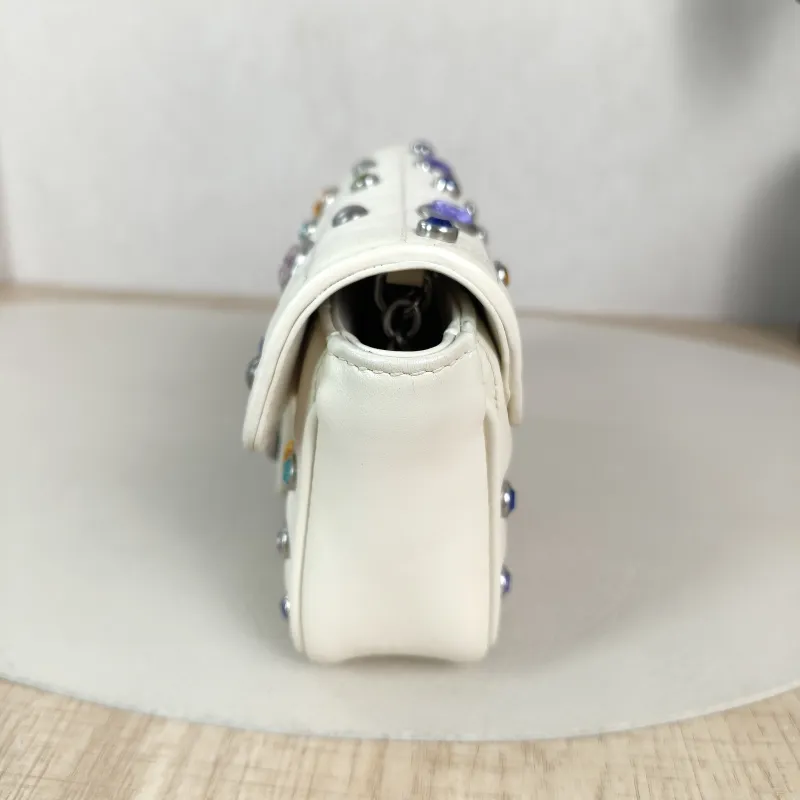 GUCCI Crossbody Bag GG Marmont Mini Marmont Mini White Calfskin Mini 16.5 × 4.5 × 9.5 cm — detail view 3 of 13