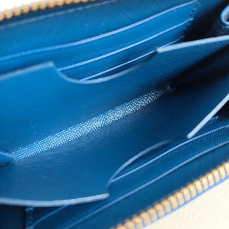 FERRAGAMO Wallet Wallet Blue Calfskin One Size15 × 2 × 9 cm — detail view 2 of 7