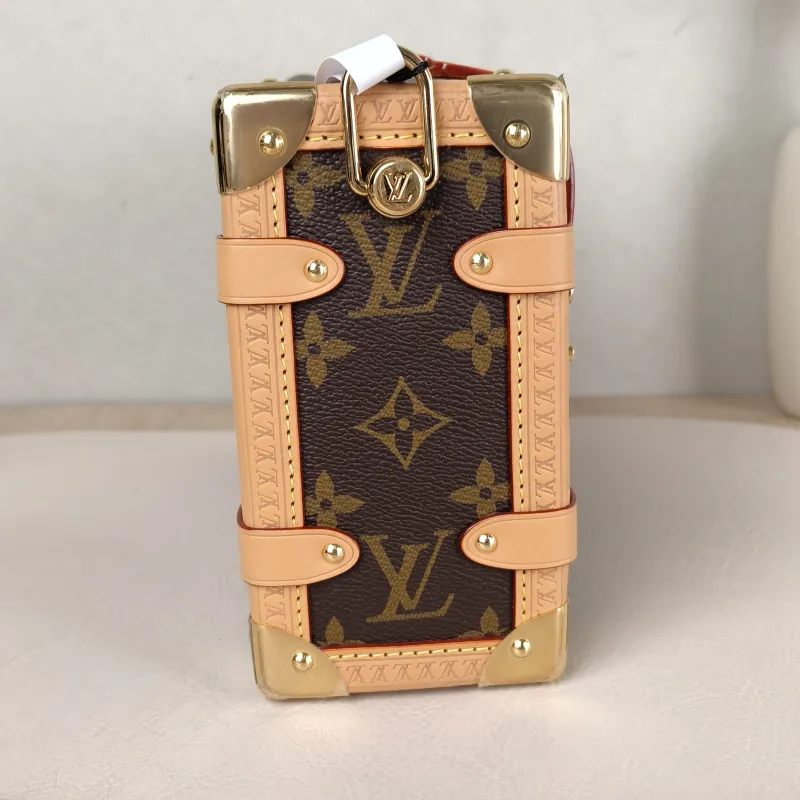 Louis Vuitton Crossbody Bag Side Trunk Box Monogram PVC Medium 23.5 × 8.5 × 16 cm — detail view 5 of 12