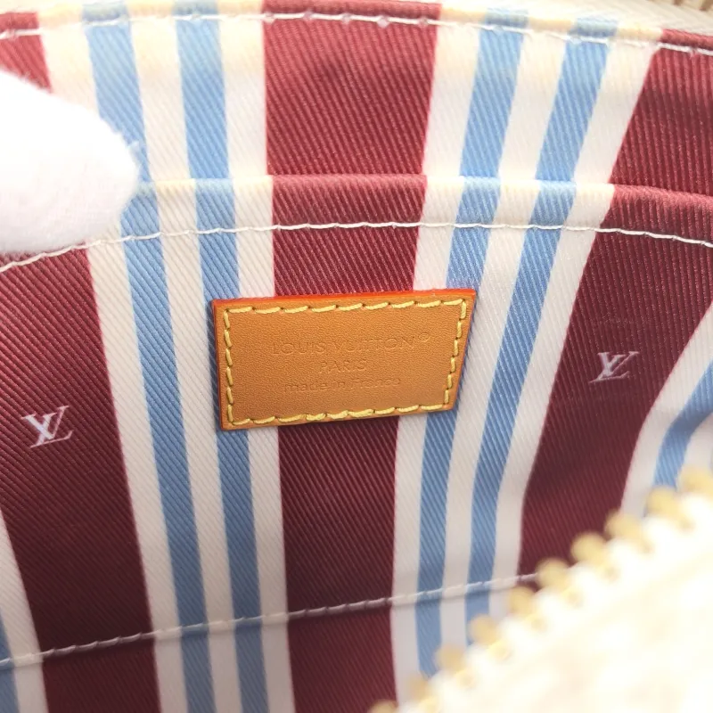 Louis Vuitton Crossbody Bag Keepall 25 White Monogram PVC Medium 25 × 11 × 15 cm — detail view 10 of 10