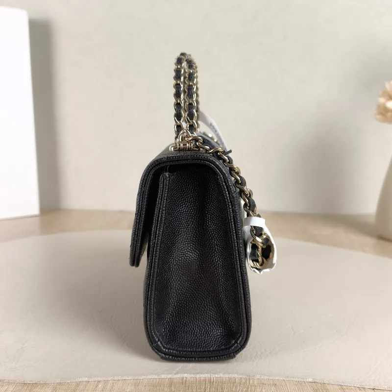 Chanel Crossbody Bag kelly Black Grained Calfskin nano 15 × 5 × 11 cm — detail view 4 of 13