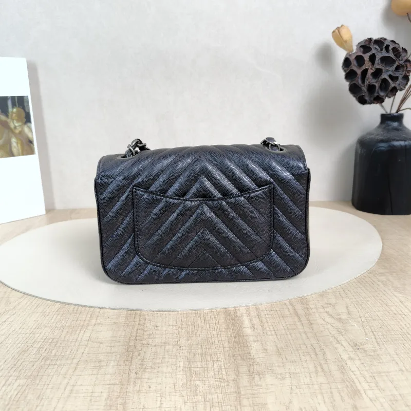 Chanel Crossbody Bag Classic Flap Large Mini CF Mini Black V Grained Calfskin mini20 × 6 × 12 cm — cover view 4 of 5