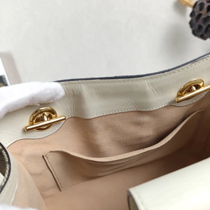 GUCCI Shoulder Bag Padlock Tote White Monogram PVC Medium 26 × 10 × 18 cm — detail view 3 of 12