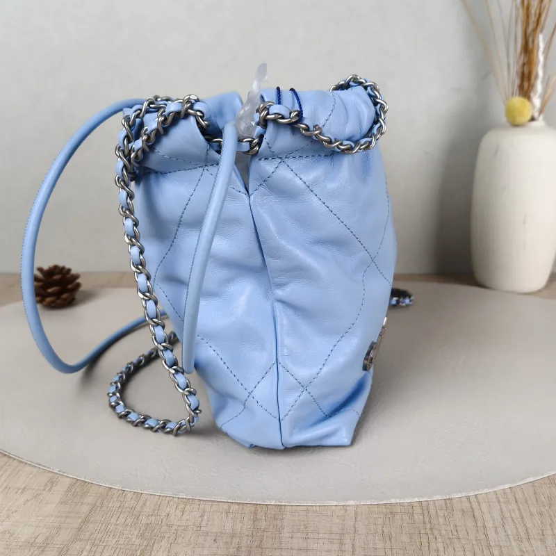 Chanel Shoulder Bag22Bag Blue CC alfskinmini20 × 6 × 19 cm — detail view 3 of 11