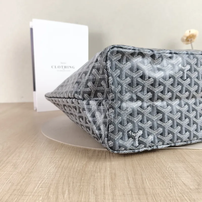 GOYARD Shoulder Bag SAINT LOUIS Shopping Tote Grey PVC Small 34 × 15 × 28 cm — detail view 9 of 10