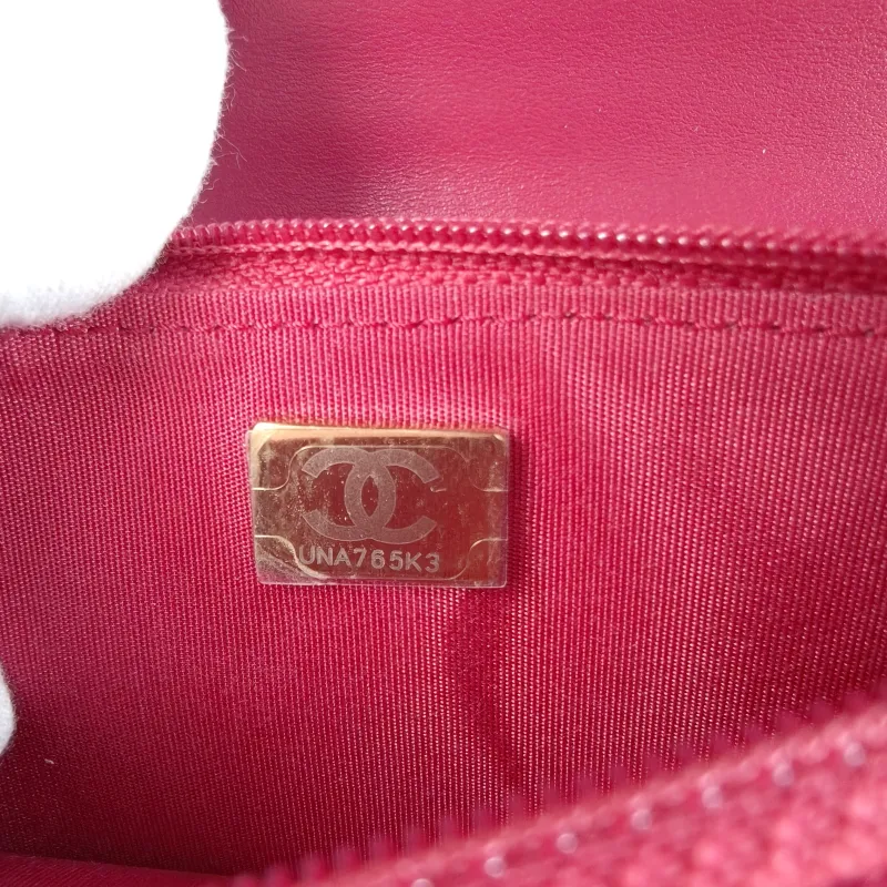Chanel Crossbody Bag woc Red Calfskin One Size 19.2 × 3.5 × 12.3 cm — detail view 10 of 11