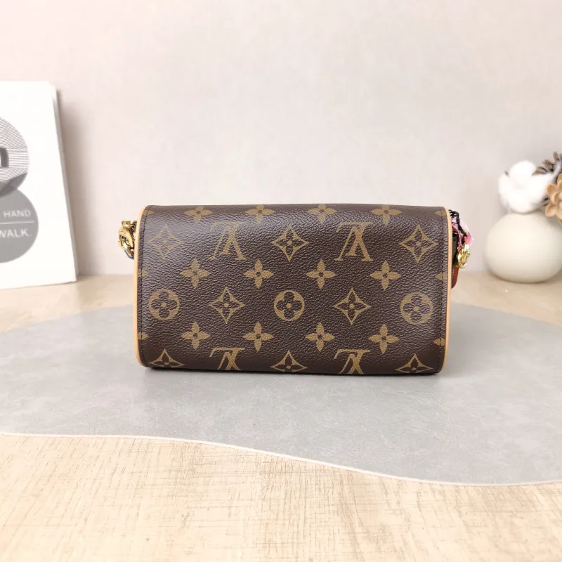 Louis Vuitton Crossbody Bag POCHETTE CAMILLE Monogram PVC One Size 20.5 × 6 × 11 cm — cover view 5 of 5