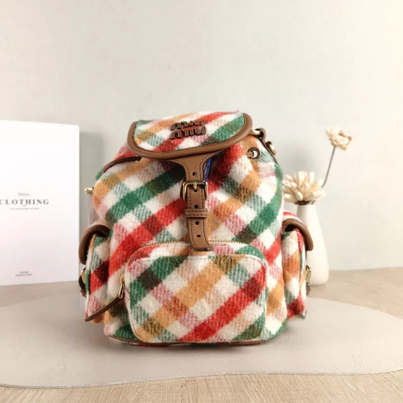 Miumiu Backpack Backpack Colorblock Medium 18 × 11.5 × 22 cm