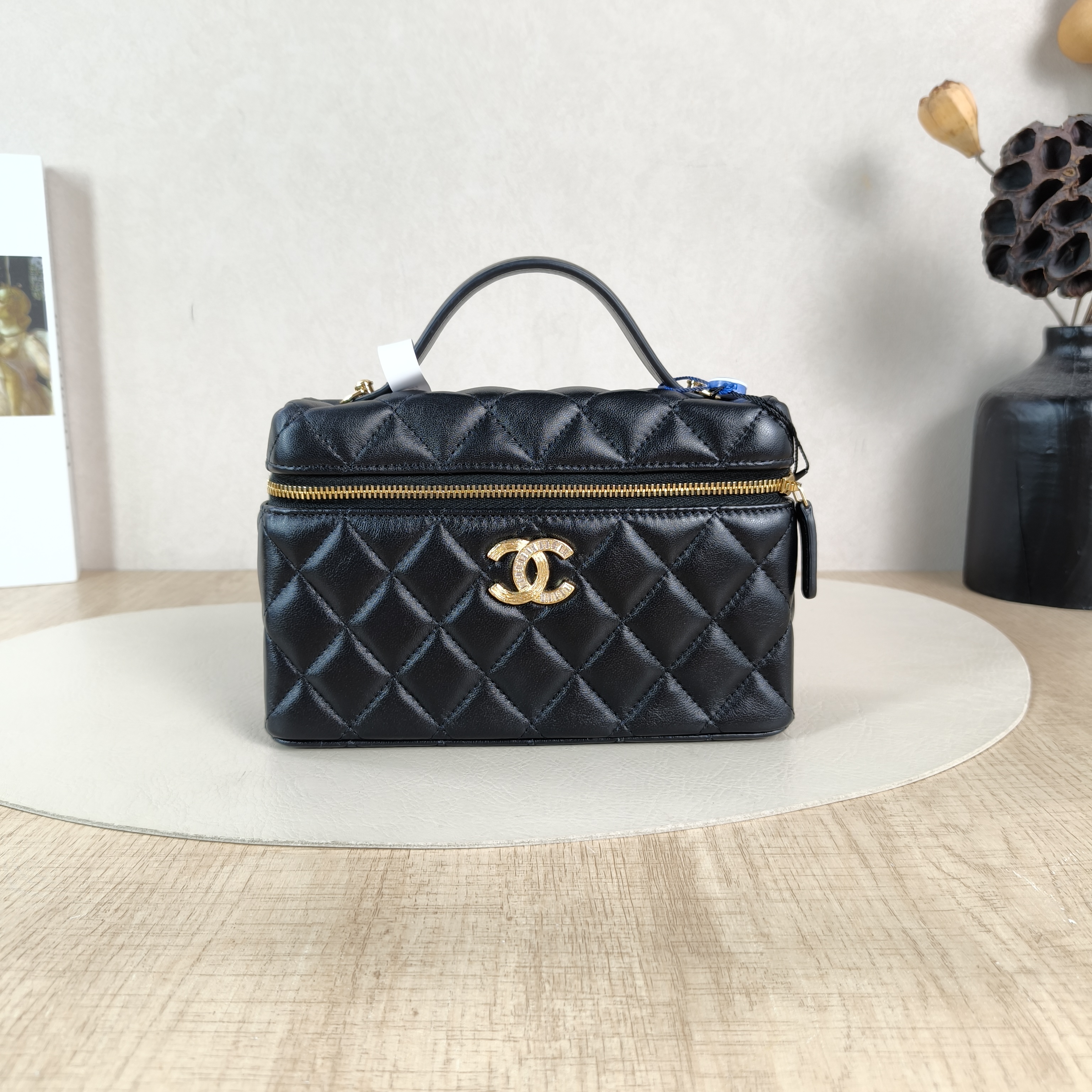 Chanel Crossbody Bag lp Box Bag Black Lambskin One Size19.5 × 5 × 17 cm