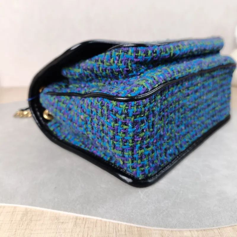 SAINT LAURENT Crossbody Bag Niki D Small 21 × 7.5 × 16 cm — detail view 12 of 14