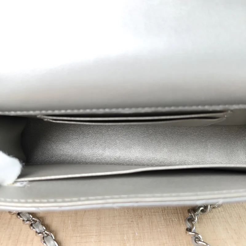 Chanel Crossbody Bag kelly Silver Waxed Leather One Size 18 × 4.5 × 10 cm — detail view 5 of 11