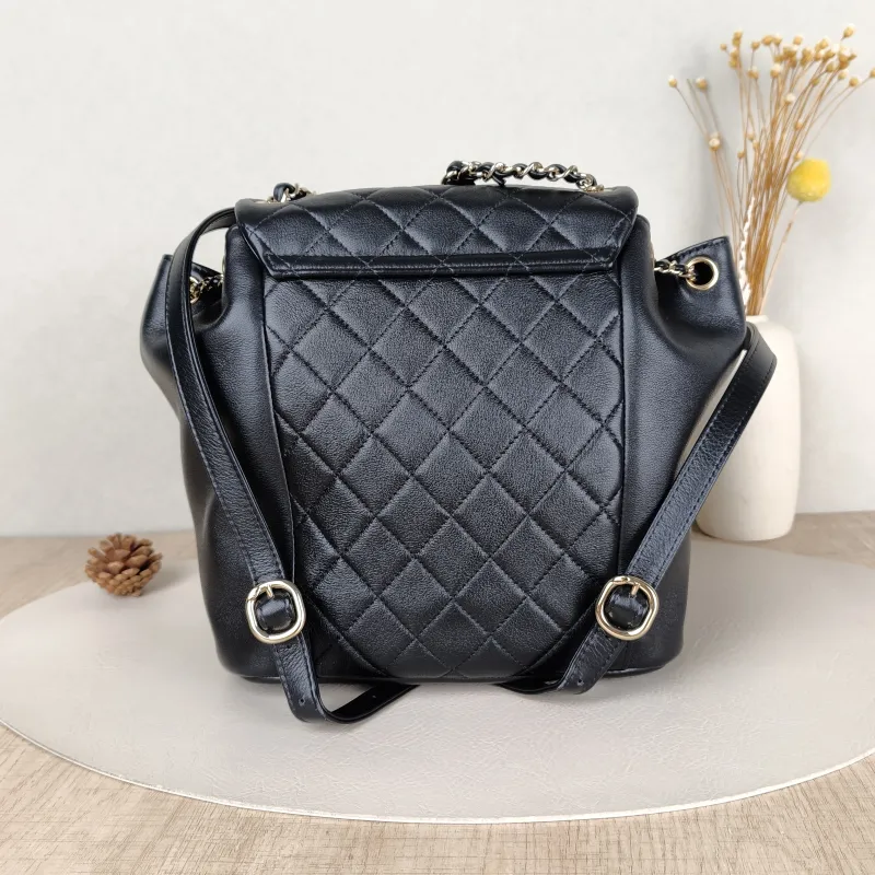 Chanel Backpack Duma Black Grained Calfskin Large21 × 13 × 23 cm — cover view 2 of 5