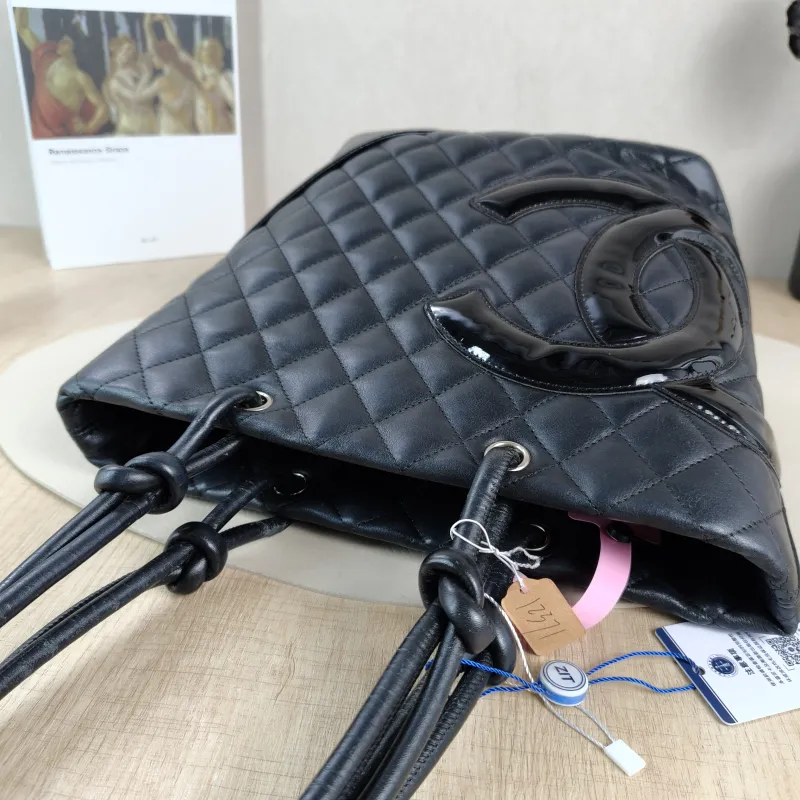 Chanel Shoulder Bag Cambon Basket Black Calfskin Small 20 × 12 × 24 cm 10 — detail view 11 of 11