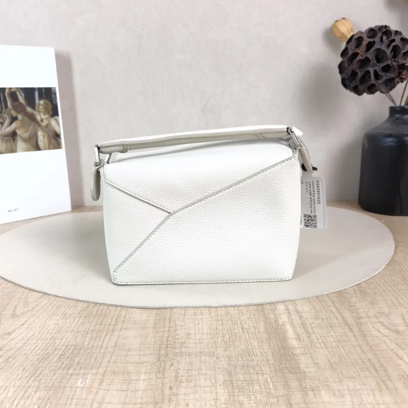 LOEWE Crossbody Bag Puzzle White CC alfskin Mini 18 × 8 × 12.5 cm — cover view 4 of 5