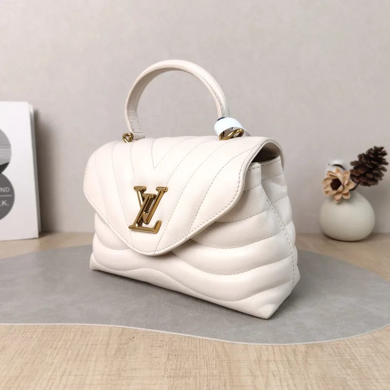 Louis Vuitton Crossbody Bag New Wave Hold Me Top Handle Bag White Calfskin One Size 23 × 10 × 15 cm — cover view 4 of 5