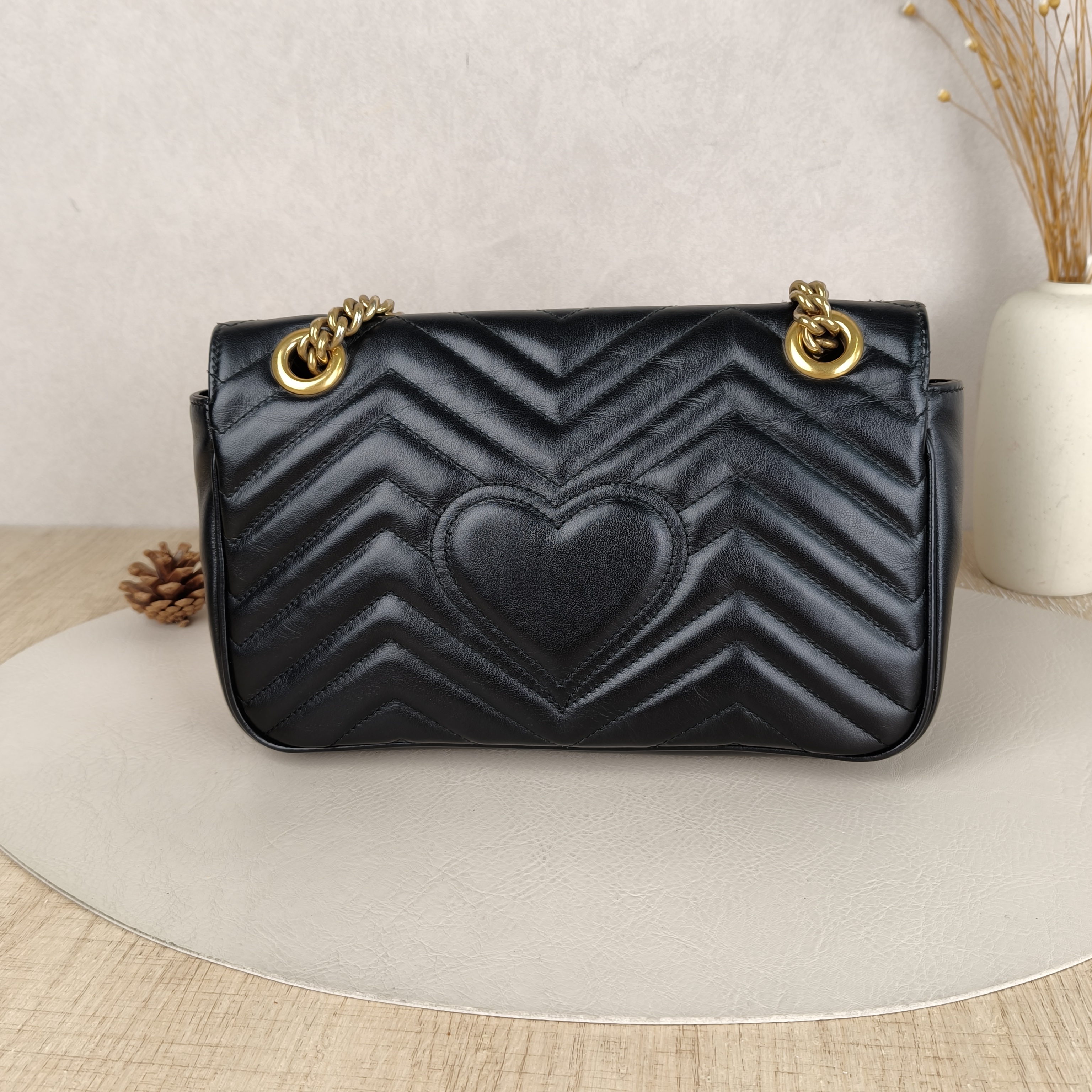 GUCCI Crossbody Bag GG Marmont Medium Marmont 26Black CC alfskin26 × 7 × 15 cm — cover view 5 of 8