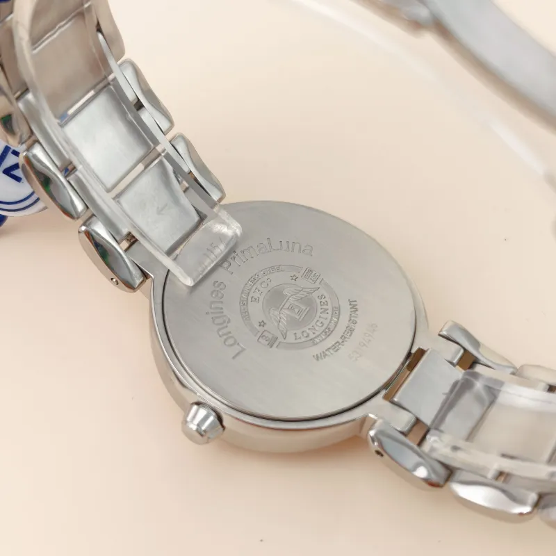 LONGINES Watch Collection Watch One Size30.5 — cover view 8 of 13