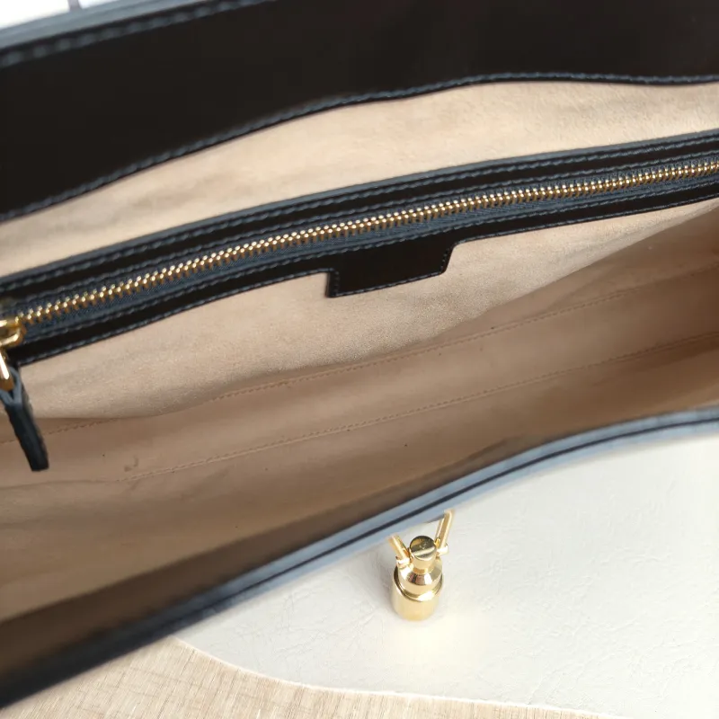 GUCCI Shoulder Bag Jackie 1961Collection Black Calfskin Large 36.5 × 4.5 × 24.5 cm — detail view 8 of 13