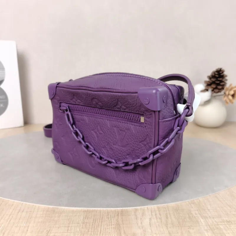 Louis Vuitton Crossbody Bag SOFT TRUNK Box Calfskinmini 18.5 × 8 × 13 cm — cover view 4 of 6