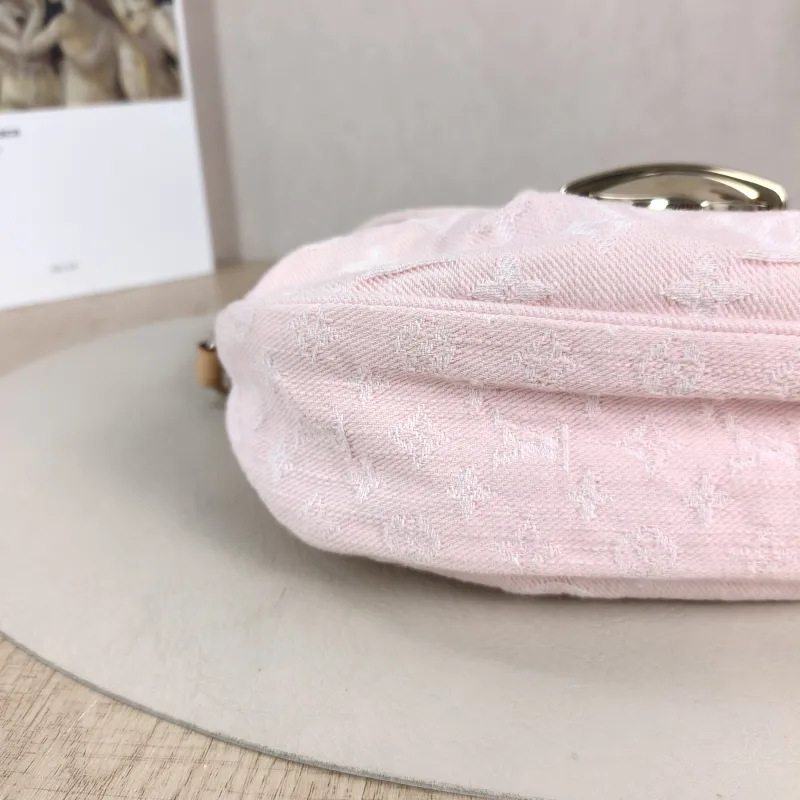 Louis Vuitton Shoulder Bag Sunset Pink One Size 27 × 3 × 18 cm — detail view 8 of 13