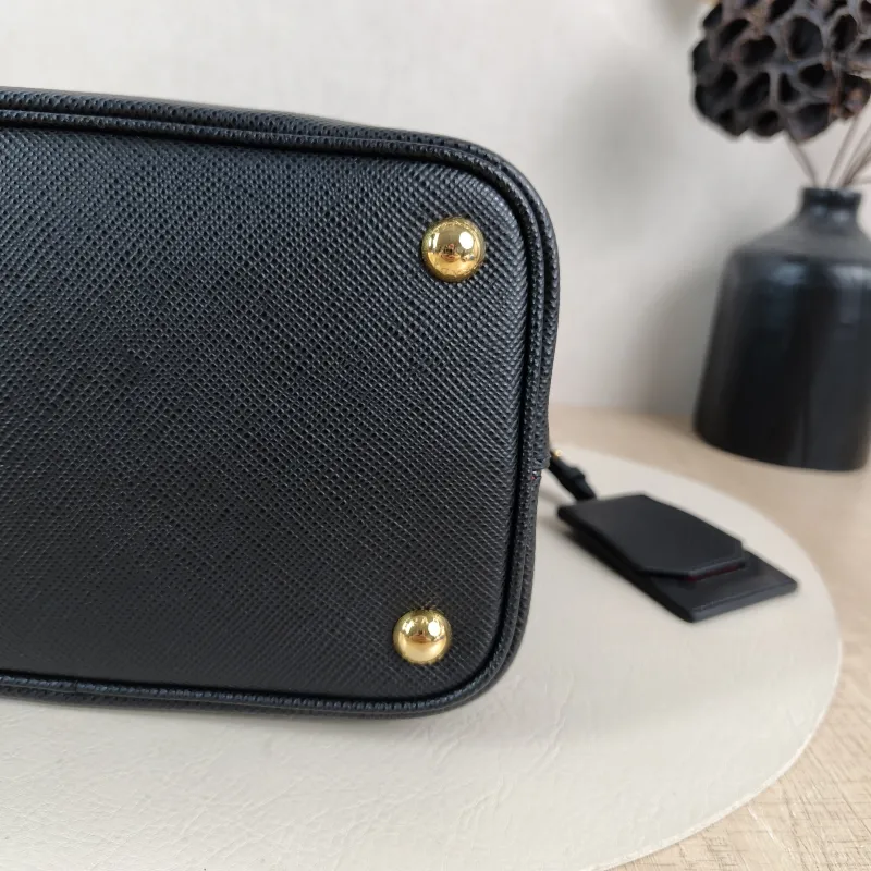 PRADA Shoulder Bag Panier Black Calfskin One Size 21.5 × 13 × 22.5 cm — detail view 6 of 13