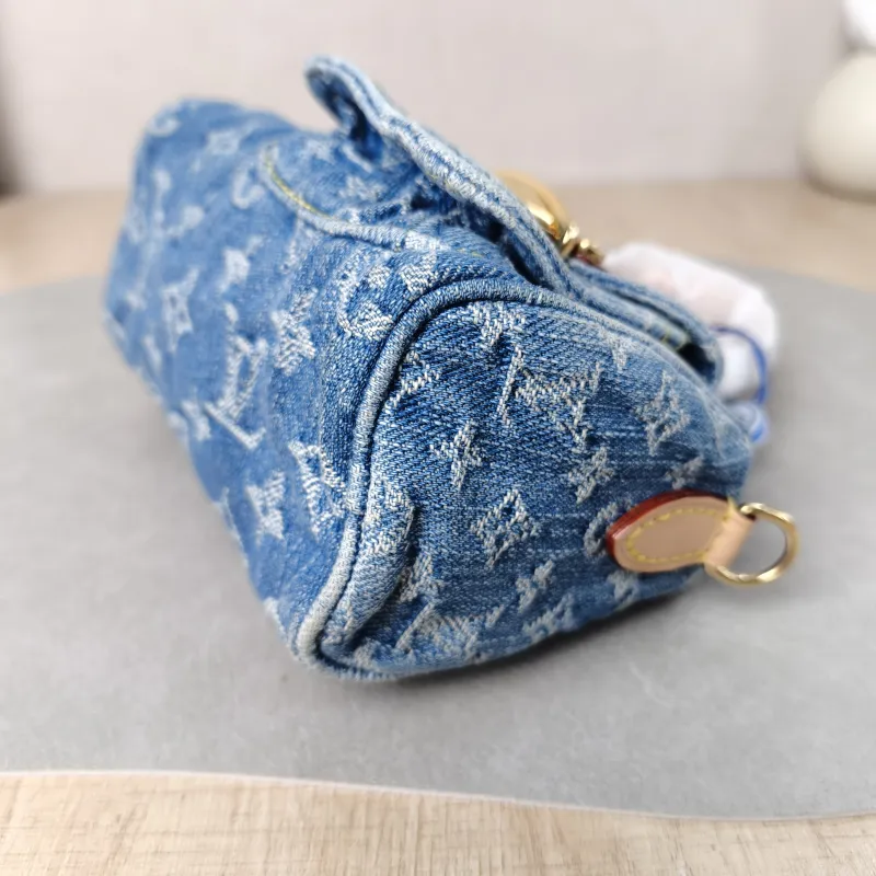 Louis Vuitton Crossbody Bag Speedy Nano Blue Edition nano 16 × 7.5 × 10 cm — detail view 11 of 11