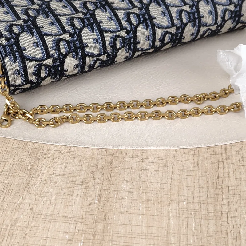 DIOR Crossbody Bag Saddle Chain Bagwoc Monogram Canvas Medium 22 × 5 × 14.5 cm — detail view 8 of 11